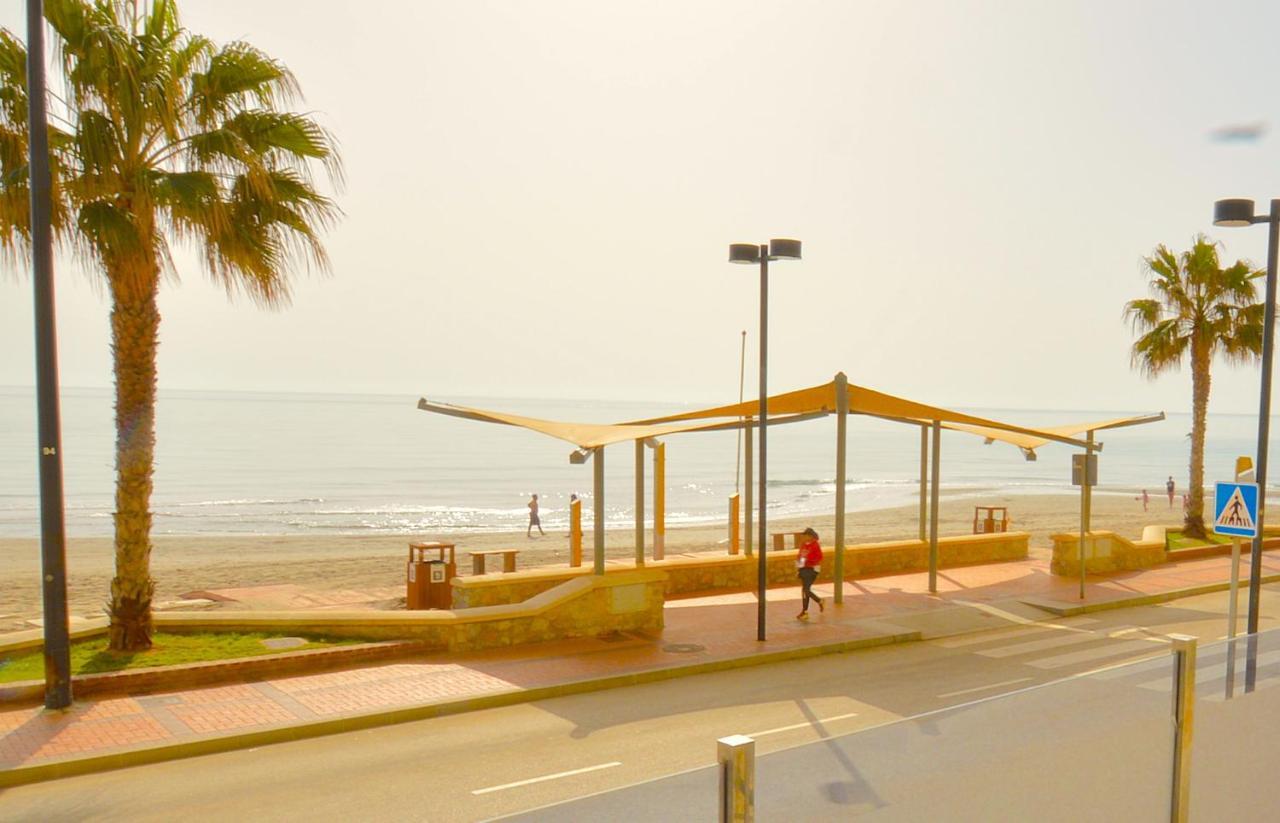 Fuengirola, Primera Linea De Playa Extérieur photo