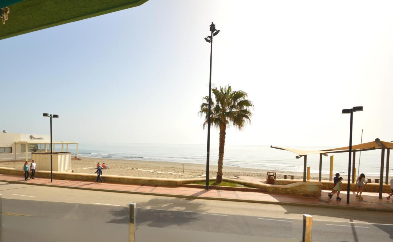 Fuengirola, Primera Linea De Playa Extérieur photo