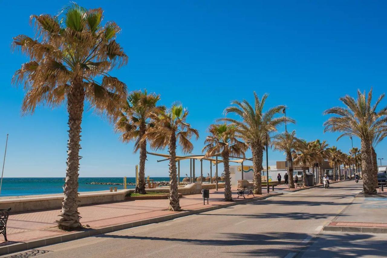 Fuengirola, Primera Linea De Playa Extérieur photo